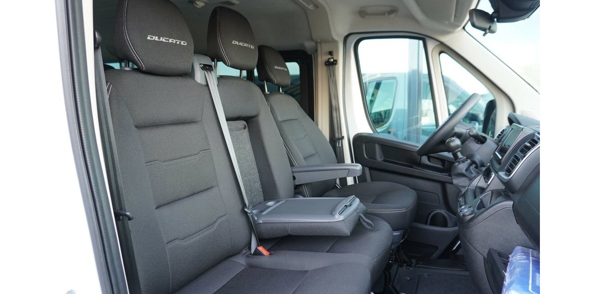 Fiat Ducato Kombi L1H1 140 / 9-Sitzer / Klima hinten 60.032 km 27.965 &euro; Münchenbernsdorf 07589