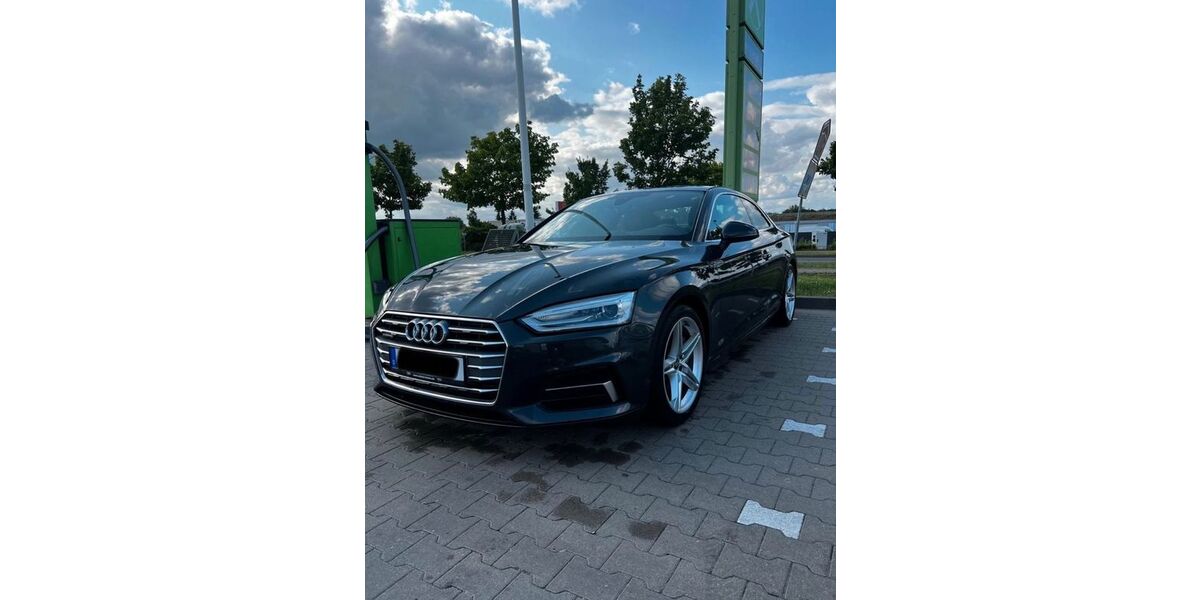 Audi A5 169.000 km 17.500 &euro; Düsseldorf 40229
