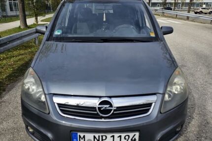 Opel Zafira 196.000 km 2.500 &euro; München 81737
