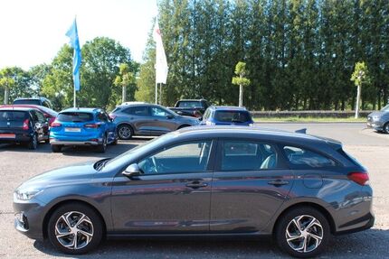 Hyundai i30 50.000 km 15.990 &euro; Speicher 54662