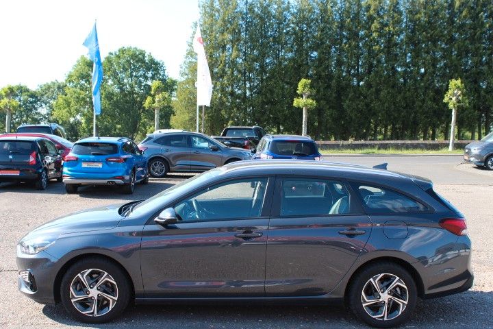 Hyundai i30 50.000 km 15.990 &euro; Speicher 54662