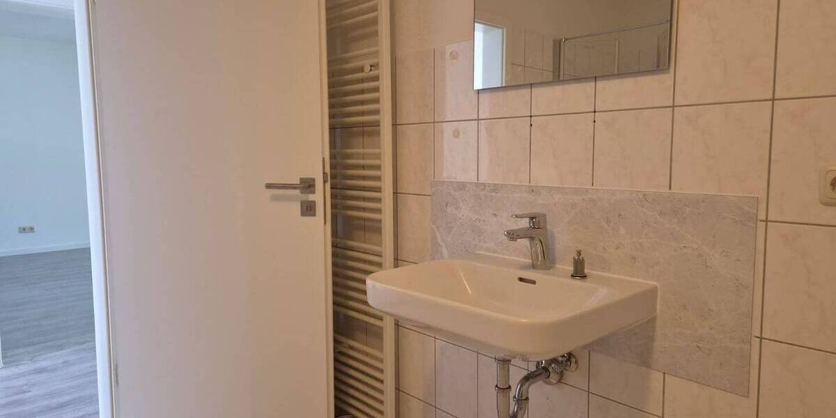 Etagenwohnung Apolda - 3 Zimmer, 92 m&sup2;, 795&euro; | Angebot:26228770