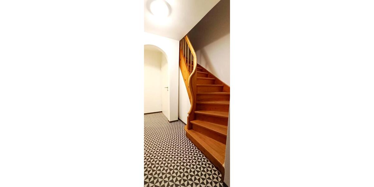 Doppelhaushälfte Meersburg - 5 Zimmer, 130 m&sup2;, 2.090&euro; | Angebot:25162825