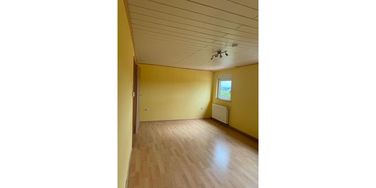 Etagenwohnung Pirmasens Niedersimten - 3 Zimmer, 63 m&sup2;, 400&euro; | Angebot:26416153