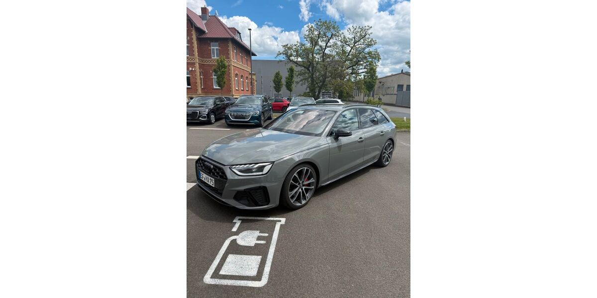 Audi A4 92.500 km 31.990 &euro; Erfurt 99095