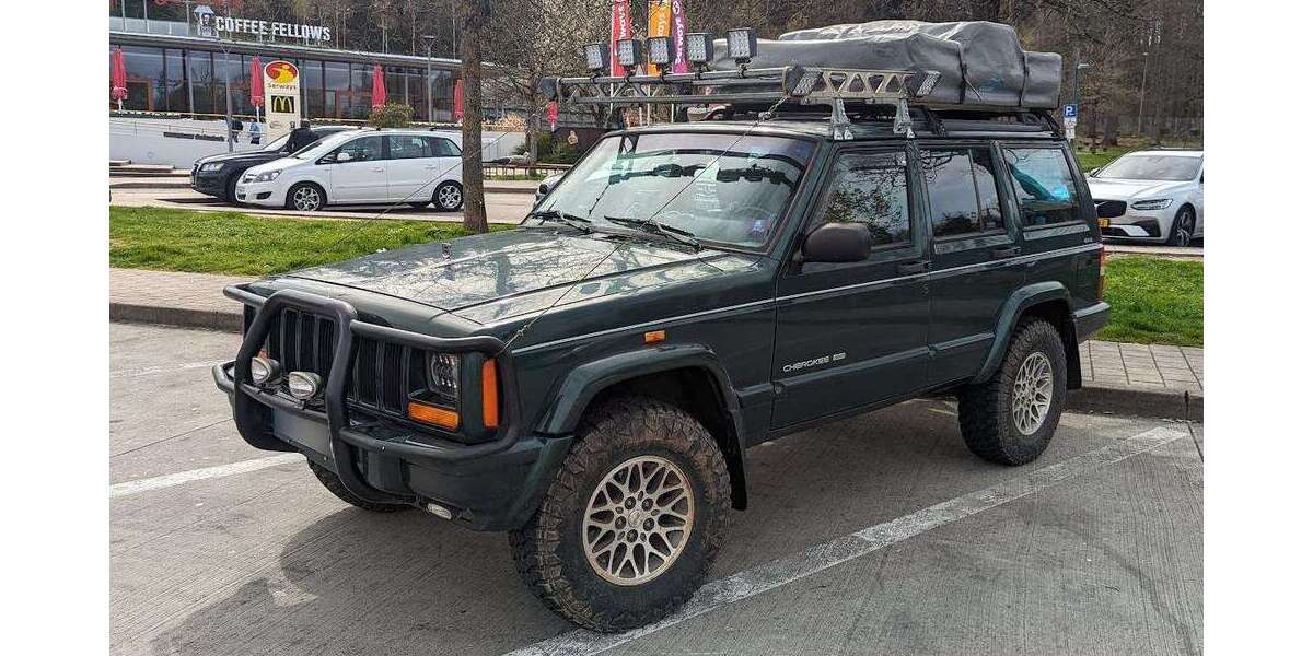 Jeep Cherokee 222.000 km 13.500 &euro; Südheide 29303