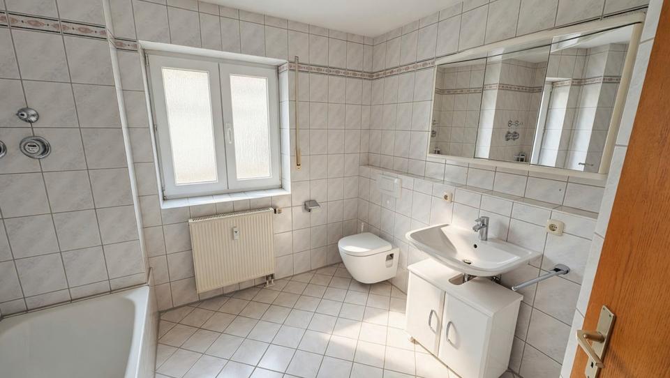 Erdgeschoßwohnung Krumbach (Schwaben) - 3 Zimmer, 96 m&sup2;, 999&euro; | Angebot:26609489