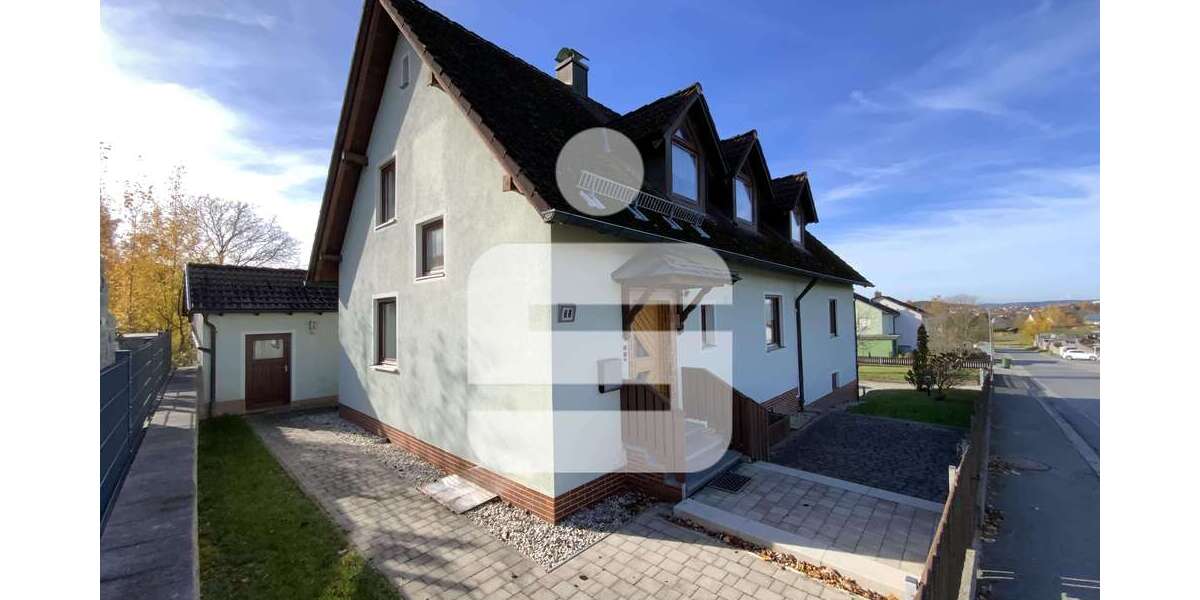 Einfamilienhaus Oberviechtach - 8 Zimmer, 190 m&sup2;, 255.000&euro; | Angebot:25977530
