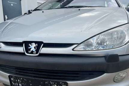 Peugeot 206 66.900 km 2.999 € Korbach 34497