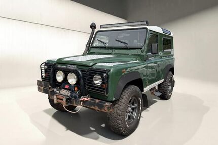 Land Rover Defender 170.000 km 17.999 &euro; Speyer 67346