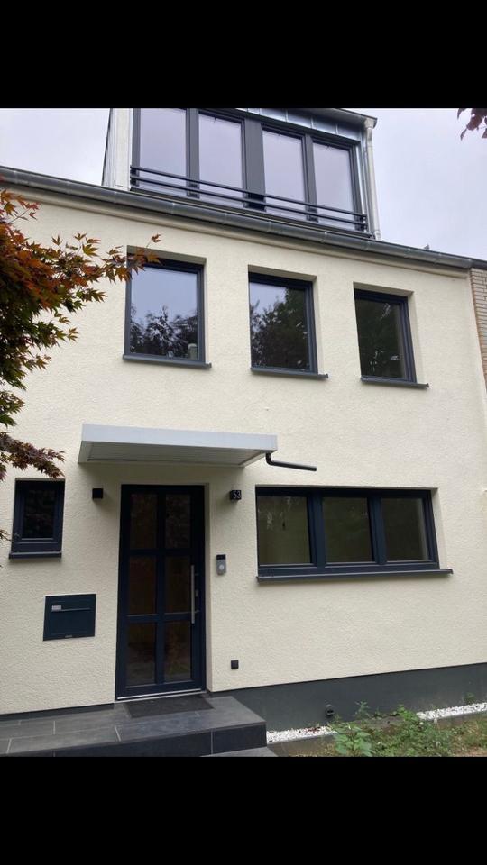 Möbliertes Designhaus mit Garten zur Zwischenmiete in Widdersdorf