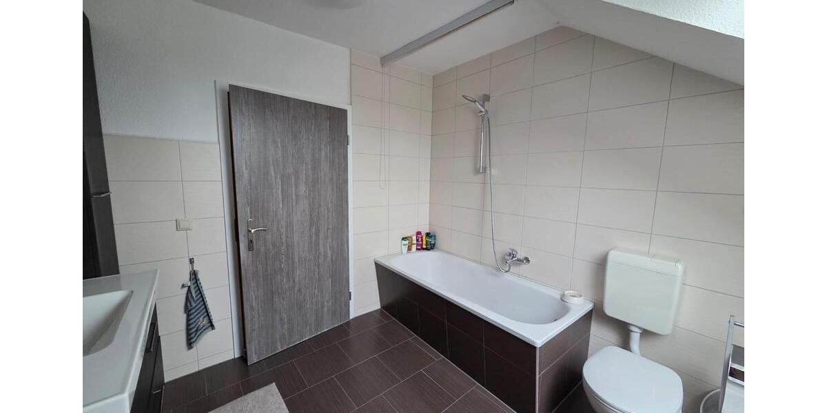 Etagenwohnung Weißwasser (Oberlausitz) - 4 Zimmer, 93 m&sup2;, 605&euro; | Angebot:26664454