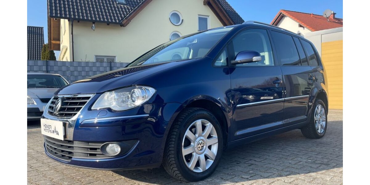 VW Touran 101.989 km 7.490 &euro; Pfungstadt 64319