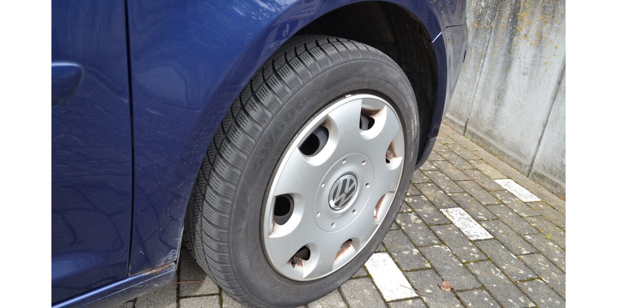 VW Touran 223.000 km 2.700 &euro; Mosbach 74821