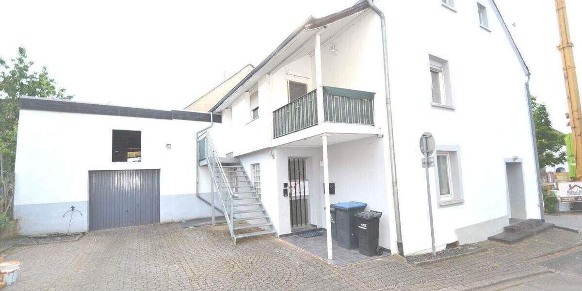 Zweiparteienhaus mit Garage, Garten und guter Anbindung nach Trier & Luxemburg 5 zimmer