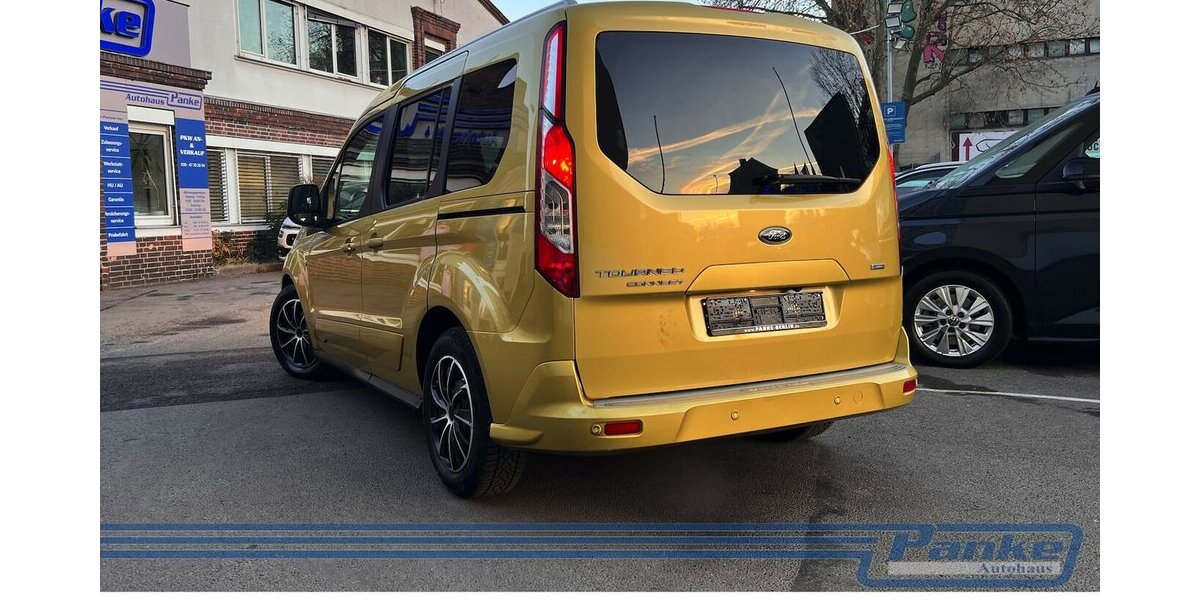 Ford Tourneo Connect Titanium*R-Cam*2-Schiebe*Pano* 169.849 km 10.990 &euro; Berlin 13187