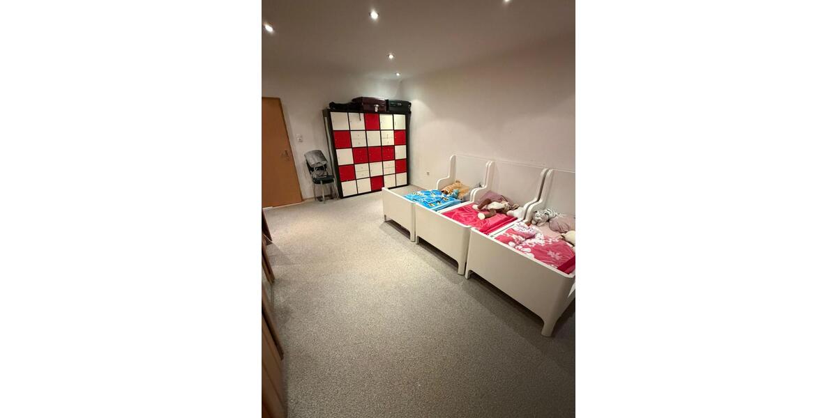 Etagenwohnung Saarbrücken West - 2 Zimmer, 75 m&sup2;, 148.000&euro; | Angebot:27056506