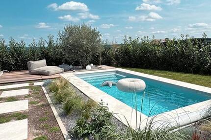 Exklusives Neubau Einfamilienhaus, 230qm, Pool, Sauna uvm. 3 zimmer