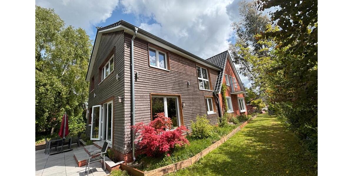 Einfamilienhaus Aurich - 7 Zimmer, 207 m&sup2;, 475.000&euro; | Angebot:26566126