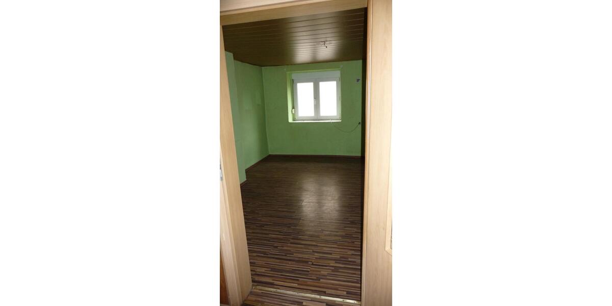 Einfamilienhaus Sangerhausen - 7 Zimmer, 100 m&sup2;, 37.500&euro; | Angebot:15827437