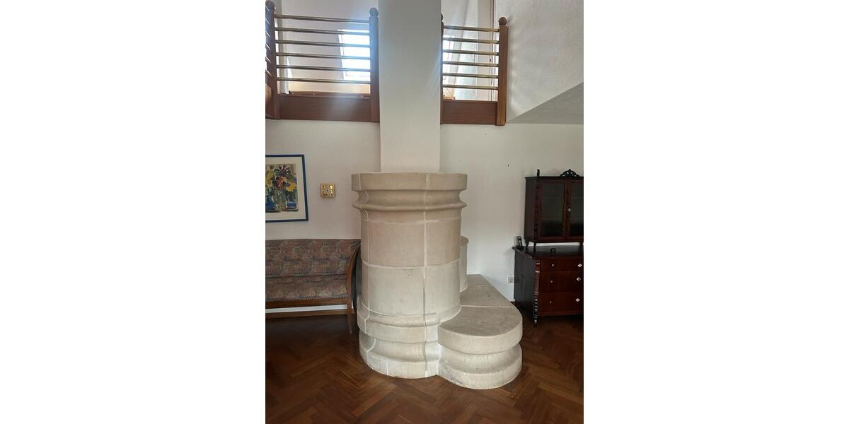 Etagenwohnung Pfreimd - 8 Zimmer, 250 m&sup2;, 1.500&euro; | Angebot:25254919