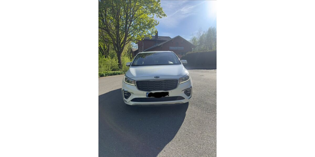 Kia Carnival 124.500 km 26.500 &euro; Seevetal 21218