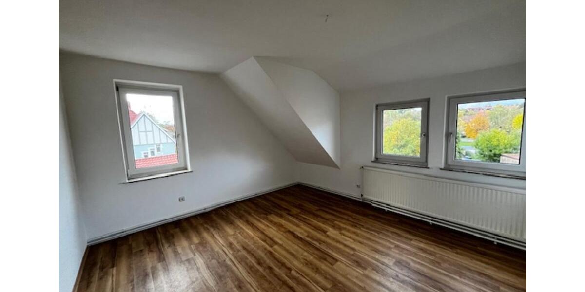 Wohnung im 2. OG., 86,7 m², 4 Zimmer, Küche, Bad, Abstellraum 4 zimmer