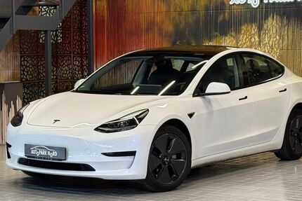 Tesla Model 3 50.500 km 27.900 € München 81829