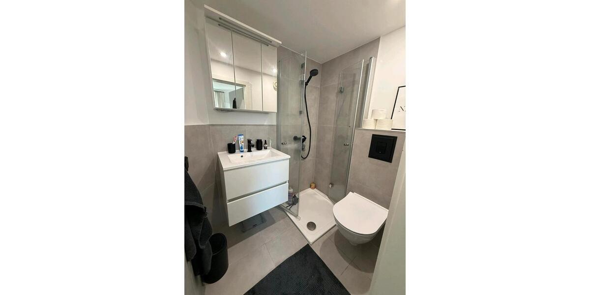 Großzügige Erdgeschosswohnung mit Garten + Stellplätzen OT Enzen 5 zimmer