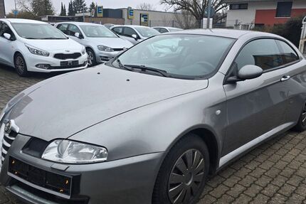Alfa Romeo GT 168.000 km 4.900 &euro; Randersacker 97236