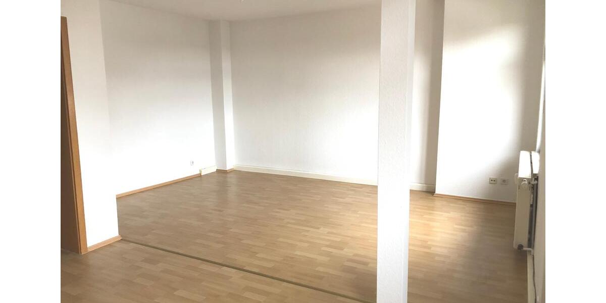 Etagenwohnung Werdau - 3.5 Zimmer, 90 m&sup2;, 495&euro; | Angebot:26252666