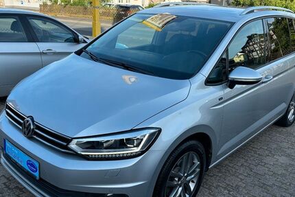 VW Touran 182.800 km 13.950 &euro; Lahntal/Sterzhausen 35094
