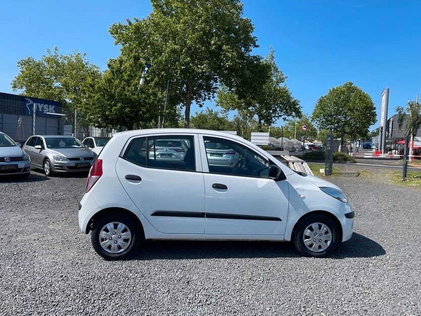 i10