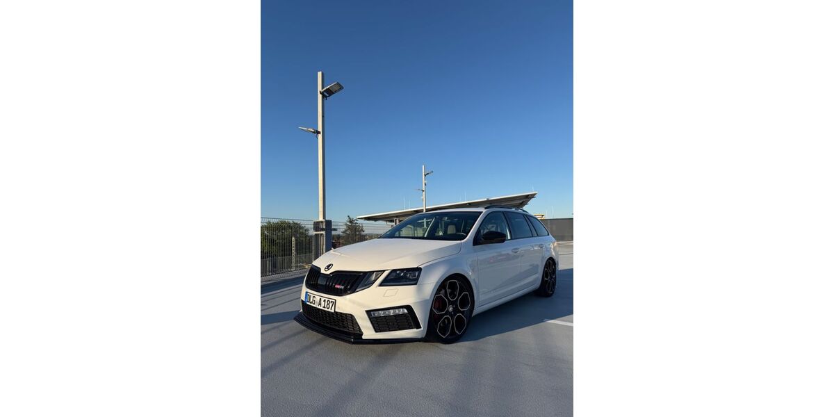 Skoda Octavia 128.000 km 19.200 &euro; Holzheim 89438