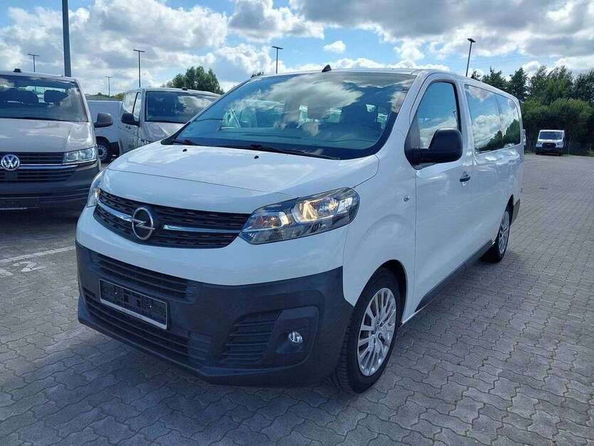 Opel Vivaro 18.300 km 26.950 € Bad Segeberg 23795