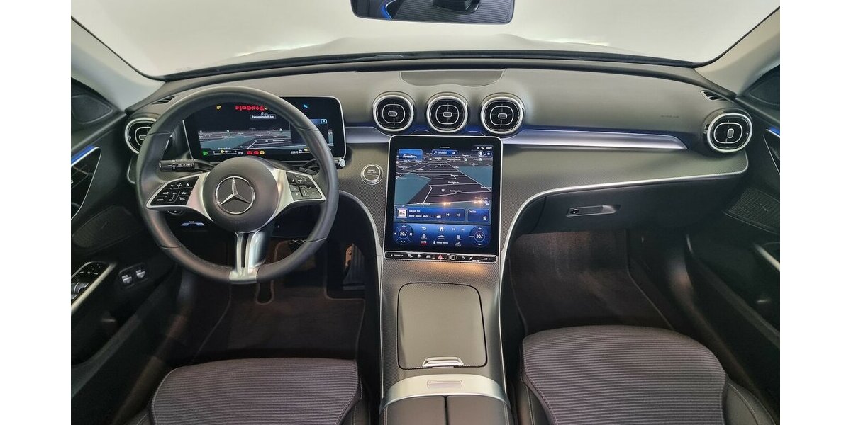 Mercedes-Benz C 300 T e Avantgarde LED ACC AHK Navi Kamera 73.700 km 33.300 &euro; Garrel 49681