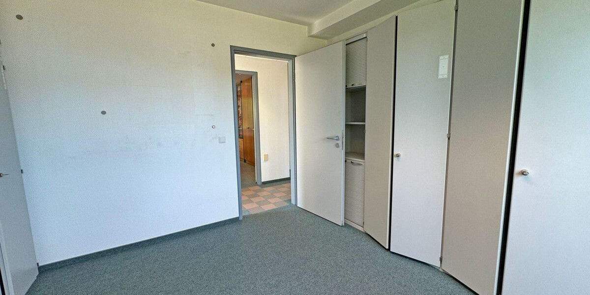 Gewerbeobjekt Voerde Holthausen - 7 Zimmer, 140 m&sup2;, 390.000&euro; | Angebot:25741548