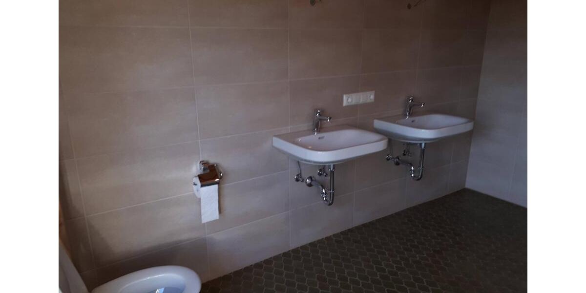 Einfamilienhaus Aßling - 8 Zimmer, 270 m&sup2;, 3.445&euro; | Angebot:25806117