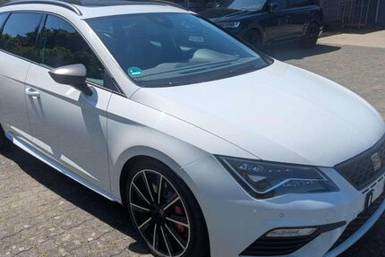 Seat Leon 58.250 km 23.000 &euro; Lippetal-Herzfeld 59510