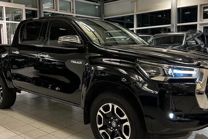 Toyota Hilux 28.758 km 46.395 &euro; Poing bei München 85586