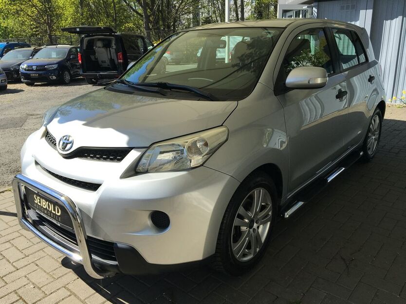 Toyota Urban Cruiser 70.672 km 9.980 € Berlin 10315