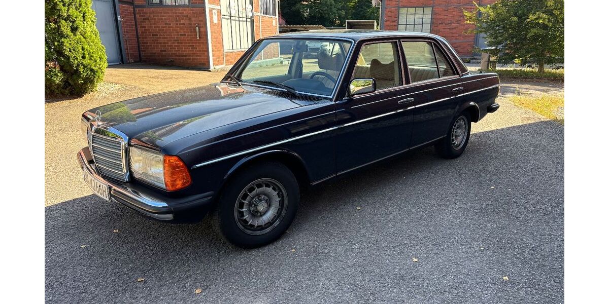 Mercedes-Benz 200 181.000 km 9.900 &euro; Quierschied 66287