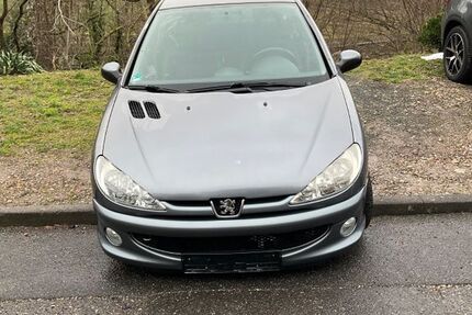 Peugeot 206 94.800 km 2.500 &euro; Rüdesheim am Rhein 65385