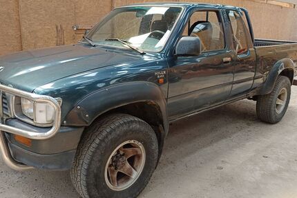 Toyota Hilux 342.000 km 6.390 &euro; Alkersum/Insel Föhr 25938