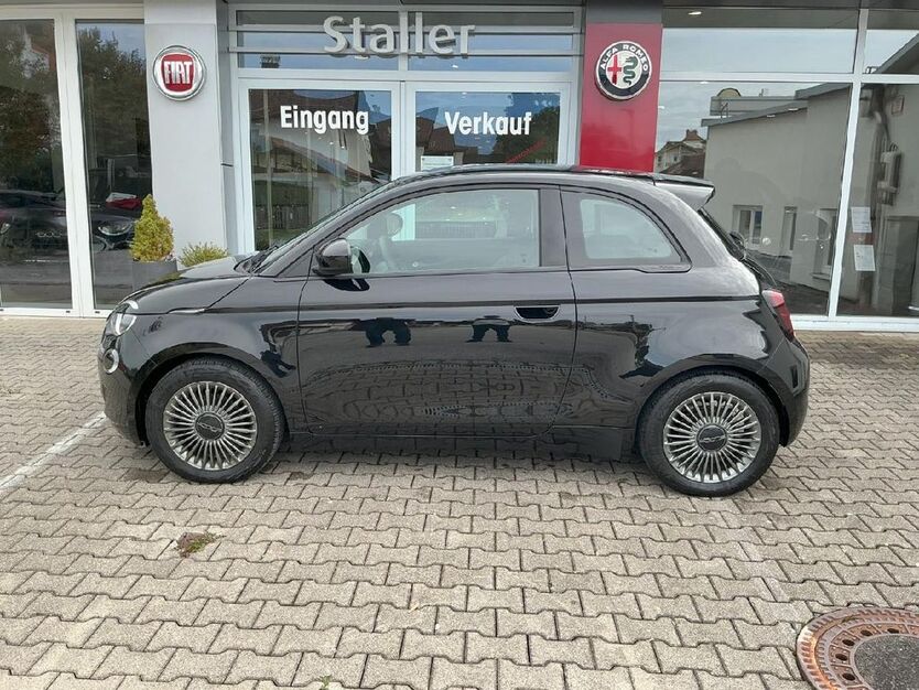Fiat 500e 27.464 km 18.490 € Freilassing 83395
