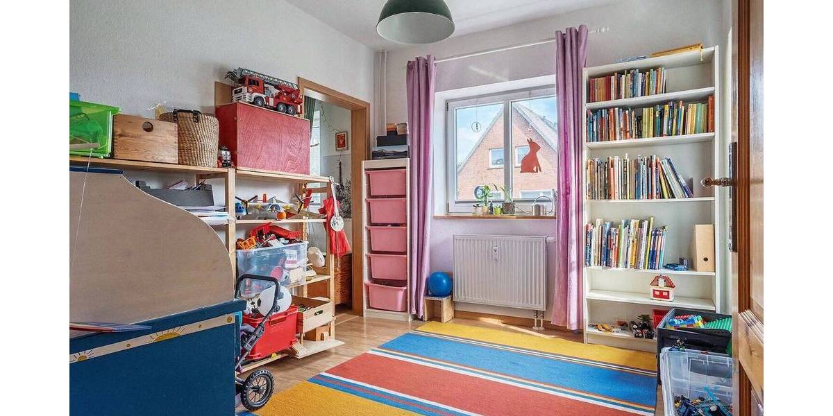 Mehrfamilienhaus, Wohnhaus Flensburg Weiche - 6 Zimmer, 255 m&sup2;, 399.000&euro; | Angebot:26202153