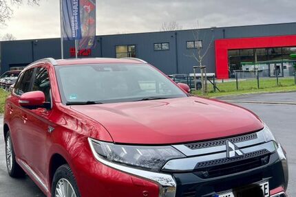 Mitsubishi Outlander 36.000 km 23.900 &euro; Würzburg 97078