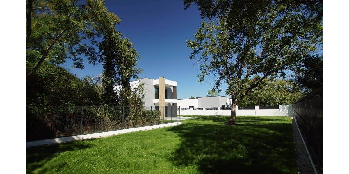 Halle-Dölau: 7.585 qm Naturgrundstück mit 2 fertigen Einfamilien-Architektenhäusern 9 zimmer