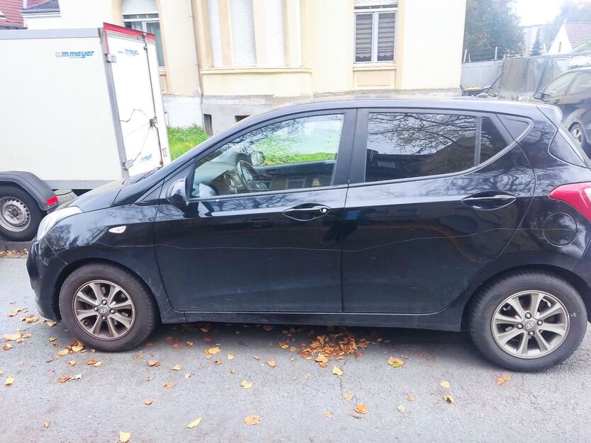 Hyundai i10 83.159 km 4.100 € Dortmund 44357