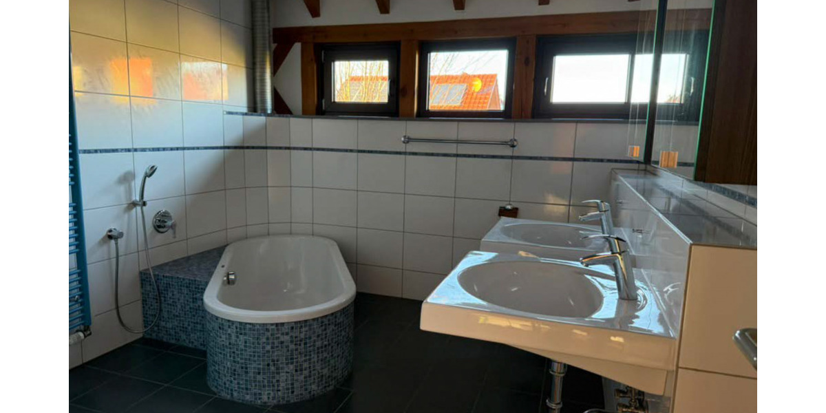 Einfamilienhaus Drei Gleichen Cobstädt - 7 Zimmer, 247 m&sup2;, 470.000&euro; | Angebot:25663620